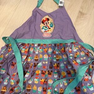 Disney Parks Minnie Mouse Making Magic Cupcakes Kitchen Apron